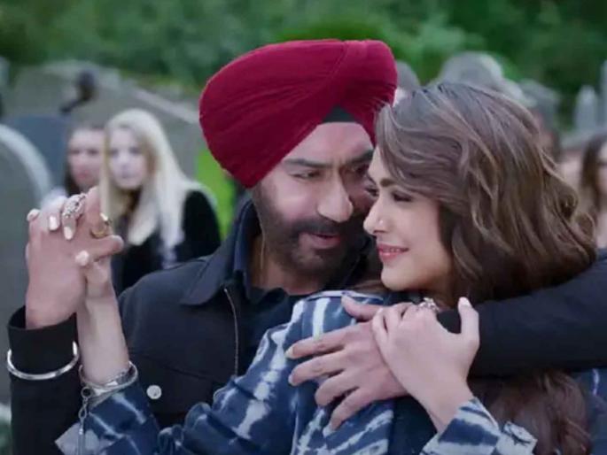 ajay devgn and mrunal thakur facing trolling for unique dance steps in son of sardar 2 | "मृणालची इमेज खराब होणार नाही अशी आशा", अजय देवगणसोबतचा डान्स पाहून केलं ट्रोल ajay devgn and mrunal thakur facing trolling for unique dance steps in son of sardar 2 | "मृणालची इमेज खराब होणार नाही अशी आशा", अजय देवगणसोबतचा डान्स पाहून केलं ट्रोल