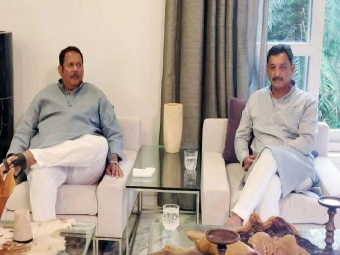 Chhatrapati Sambhaji Raje has warned from the films Har Har Mahadev and Vedat Marathe Veer Daudale Saat. | 'आम्ही दोघेही भाऊ कट्टर आहोत, आमचं ट्युनिंग नेहमी जुळतं'; संभाजीराजेंनी स्पष्टच सांगितलं! Chhatrapati Sambhaji Raje has warned from the films Har Har Mahadev and Vedat Marathe Veer Daudale Saat. | 'आम्ही दोघेही भाऊ कट्टर आहोत, आमचं ट्युनिंग नेहमी जुळतं'; संभाजीराजेंनी स्पष्टच सांगितलं!