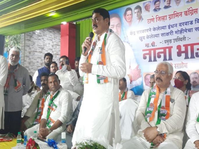 The central government strangled the general public by raising prices; Said Congress Leader Nana Patole criticizes the central government | इंधन दरवाढ करून सामान्य जनतेचा गळा घोटला; नाना पटोले यांची केंद्र सरकारवर टीका