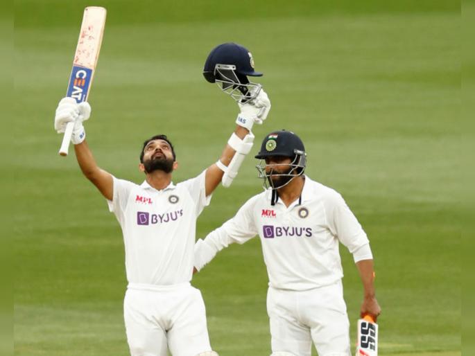 Ajinkya Rahane "all-time great" century that has put his team in the front seat in India vs Australia, 2nd Test   | True Leader! वैयक्तिक शतक पूर्ण करताना अजिंक्य रहाणेनं सहकाऱ्यांसमोरही घालून दिला आदर्श