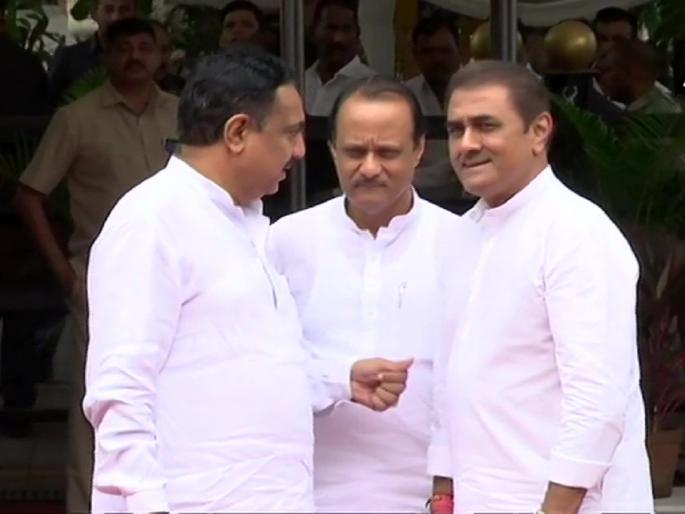Everyone's right to participate in the Chief Minister's race; Ajit Pawar's support from Praful Patel | मुख्यमंत्र्यांच्या स्पर्धेत भाग घेण्याचा प्रत्येकाला अधिकार; प्रफुल्ल पटेलांकडून अजित पवारांची पाठराखण Everyone's right to participate in the Chief Minister's race; Ajit Pawar's support from Praful Patel | मुख्यमंत्र्यांच्या स्पर्धेत भाग घेण्याचा प्रत्येकाला अधिकार; प्रफुल्ल पटेलांकडून अजित पवारांची पाठराखण