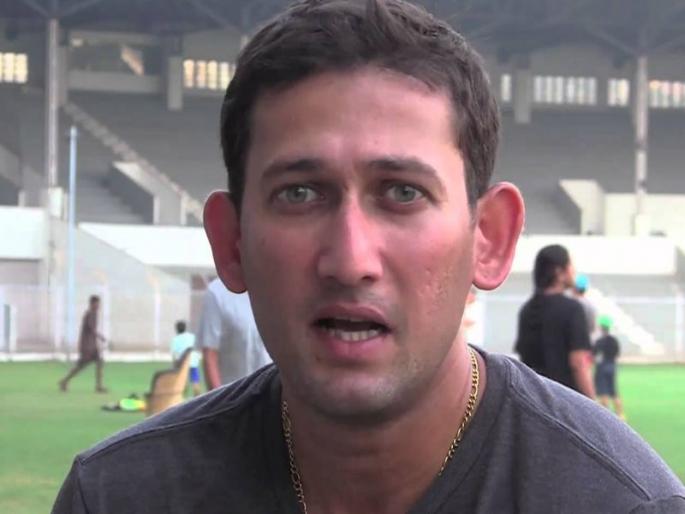 Use of saliva can be allowed if players test negative before the match says Ajit Agarkar | CoronaVirus News: ...तर लाळेच्या उपयोगाची सूट मिळावी - आगरकर