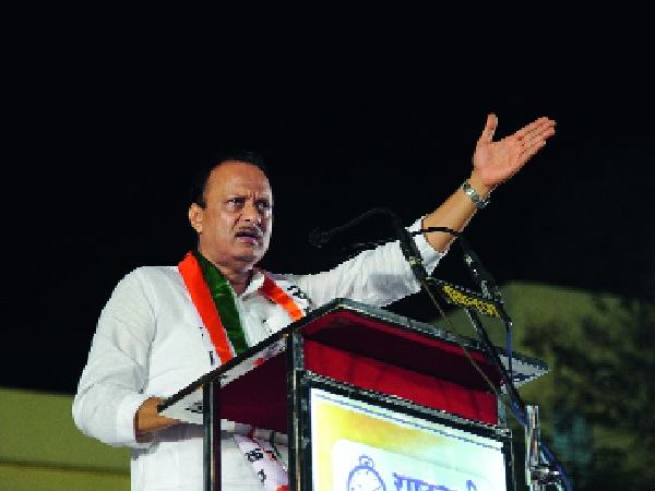 Government will create riots, Ajit Pawar's fatal criticism | सत्तेसाठी सरकार दंगली घडवेल, अजित पवारांंची घणाघाती टीका Government will create riots, Ajit Pawar's fatal criticism | सत्तेसाठी सरकार दंगली घडवेल, अजित पवारांंची घणाघाती टीका