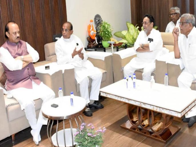 at Night 'Chai Pe Charcha' between Dadas of Nanded Bhaskarrao Khatgaonkar and Ajit Pawar of Baramati; Signs of coming a big leader in NCP | नांदेड अन् बारामतीच्या दादांमध्ये रात्री ‘चाय पे चर्चा’; राष्ट्रवादीत येण्याचे संकेत, वेळ कधीची?