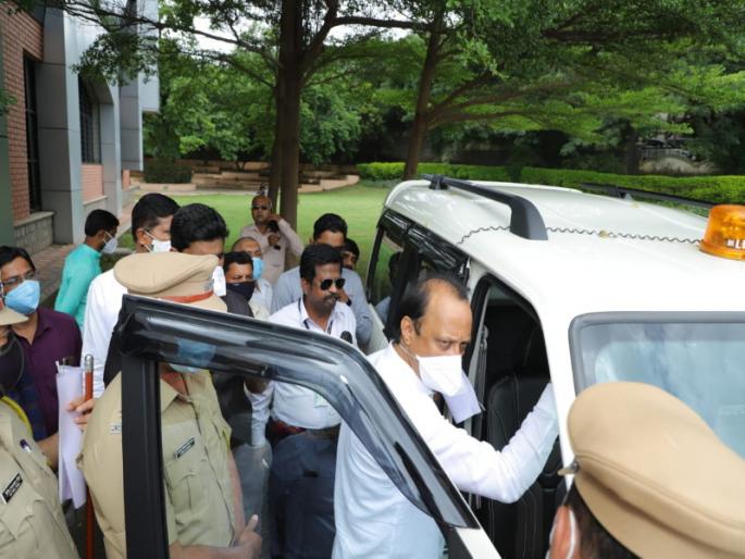 The ten-year wait was finally over; Baramati taluka police got Scorpio at the hands of Ajit Pawar | अखेर दहा वर्षांची प्रतीक्षा संपली; अजित पवारांच्या हस्ते बारामतीच्या तालुका पोलिसांना स्कॉर्पिओ मिळाली The ten-year wait was finally over; Baramati taluka police got Scorpio at the hands of Ajit Pawar | अखेर दहा वर्षांची प्रतीक्षा संपली; अजित पवारांच्या हस्ते बारामतीच्या तालुका पोलिसांना स्कॉर्पिओ मिळाली