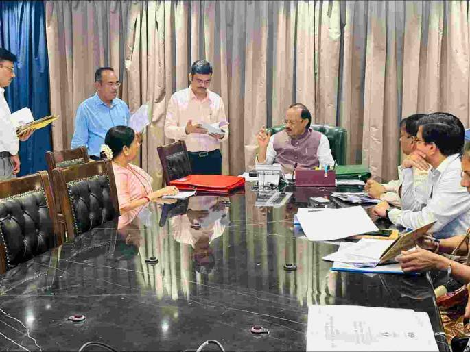 Changes suggested by Ajit Pawar in the architecture of Maharashtra Bhavan, presentation in the Legislative Hall | महाराष्ट्र भवनाच्या वास्तुत अजित पवारांनी सुचविले बदल, विधिमंडळातील दालनात सादरीकरण Changes suggested by Ajit Pawar in the architecture of Maharashtra Bhavan, presentation in the Legislative Hall | महाराष्ट्र भवनाच्या वास्तुत अजित पवारांनी सुचविले बदल, विधिमंडळातील दालनात सादरीकरण