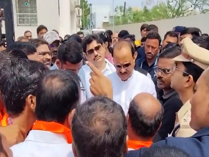 'Give justice to Shivraj Divates', demand of Maratha servants in Parli to Ajit Pawar | 'शिवराज दिवटेस न्याय द्या', परळीत मराठा सेवकांची अजित पवारांकडे मागणी 'Give justice to Shivraj Divates', demand of Maratha servants in Parli to Ajit Pawar | 'शिवराज दिवटेस न्याय द्या', परळीत मराठा सेवकांची अजित पवारांकडे मागणी