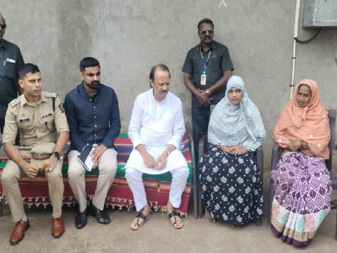 Pusesawali riots: Action will be taken against the culprits, Deputy Chief Minister Ajit Pawar met the families of the deceased and consoled them | पुसेसावळी दंगल: दोषींवर कारवाई करणार, उपमुख्यमंत्री अजित पवारांनी मृताच्या कुटुंबीयांची भेट घेऊन केले सांत्वन Pusesawali riots: Action will be taken against the culprits, Deputy Chief Minister Ajit Pawar met the families of the deceased and consoled them | पुसेसावळी दंगल: दोषींवर कारवाई करणार, उपमुख्यमंत्री अजित पवारांनी मृताच्या कुटुंबीयांची भेट घेऊन केले सांत्वन