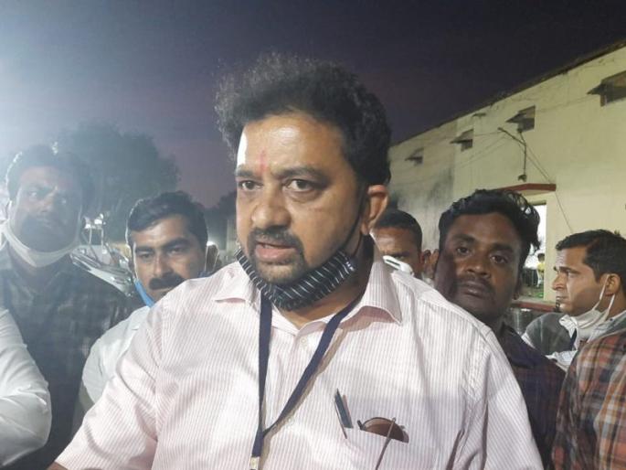 Differences in the sum of the voting representatives; Written application of Shekhar Bhoyar to the Election Officer | मतदान प्रतिनिधीच्या बेरजेमध्ये तफावत; निवडणूक अधिकाऱ्यांकडे शेखर भोयर यांचा लेखी अर्ज Differences in the sum of the voting representatives; Written application of Shekhar Bhoyar to the Election Officer | मतदान प्रतिनिधीच्या बेरजेमध्ये तफावत; निवडणूक अधिकाऱ्यांकडे शेखर भोयर यांचा लेखी अर्ज