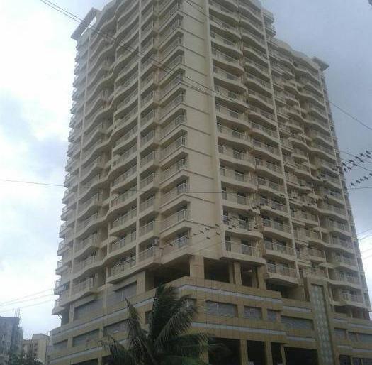 A young girl fell from the seventh floor and died in Thane | तोल गेल्याने सातव्या मजल्यावरुन पडून ठाण्यात तरुणीचा मृत्यु