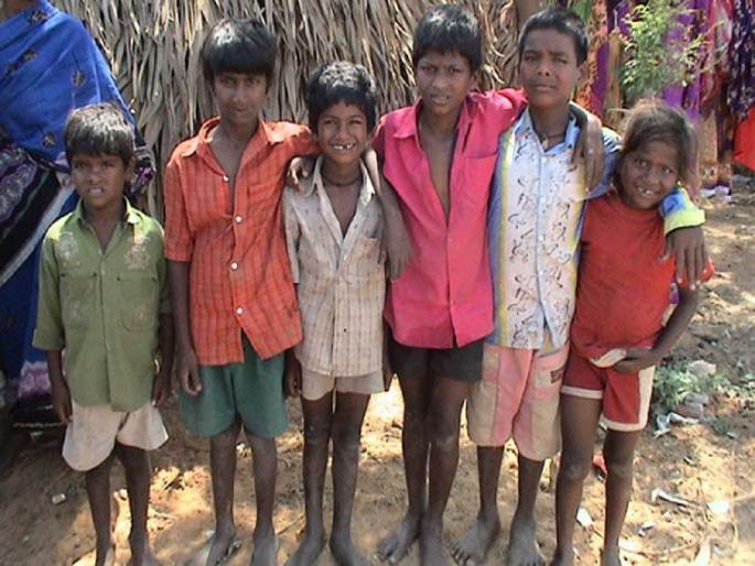 Shocking! More than 10,000 out-of-school children in Mumbai; Consequences of migration and irregularity | धक्कादायक! मुंबईत १० हजारांहून अधिक शाळाबाह्य मुले; स्थलांतर आणि अनियमितेचा परिणाम