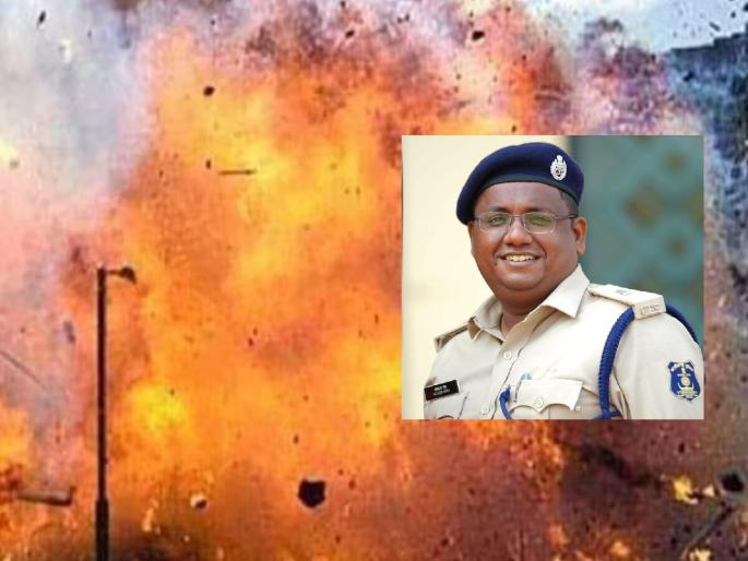 Naxalite News: Massive explosion of IED planted by Naxalites; ASP Akash Rao Giripunje martyred, many jawans injured | नक्षलवाद्यांनी पेरलेल्या IED चा भीषण स्फोट; ASP आकाश राव शहीद, अनेक जवान जखमी Naxalite News: Massive explosion of IED planted by Naxalites; ASP Akash Rao Giripunje martyred, many jawans injured | नक्षलवाद्यांनी पेरलेल्या IED चा भीषण स्फोट; ASP आकाश राव शहीद, अनेक जवान जखमी