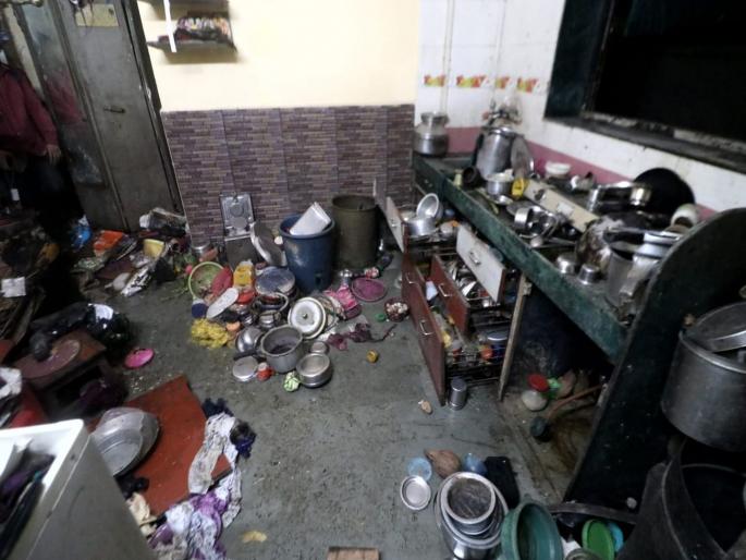 Old lady including Mother Son injured in cylinder blast in dombivali; Hospital treatment started | सिलेंडरच्या स्फोटात मायलेकासह वृद्ध महिला जखमी; रुग्णालयात उपचार सुरू Old lady including Mother Son injured in cylinder blast in dombivali; Hospital treatment started | सिलेंडरच्या स्फोटात मायलेकासह वृद्ध महिला जखमी; रुग्णालयात उपचार सुरू