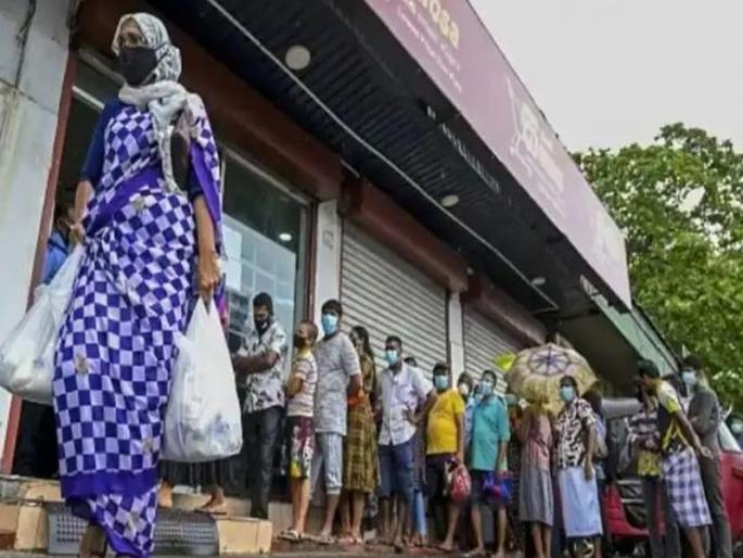 Bread worth Rs 150, likely to be declared bankrupt in Sri Lanka | श्रीलंकेत महागाईचा महापूर; ब्रेडचे पाकीट १५० रुपयांना, दिवाळखोरीची घोषणा होण्याची शक्यता Bread worth Rs 150, likely to be declared bankrupt in Sri Lanka | श्रीलंकेत महागाईचा महापूर; ब्रेडचे पाकीट १५० रुपयांना, दिवाळखोरीची घोषणा होण्याची शक्यता