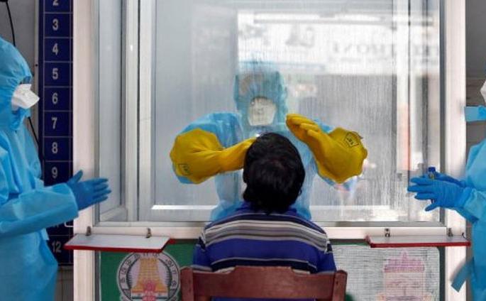 Another 40 corona positive in Akola district | अकोला जिल्ह्यात आणखी ४० कोरोना पॉझिटिव्ह Another 40 corona positive in Akola district | अकोला जिल्ह्यात आणखी ४० कोरोना पॉझिटिव्ह