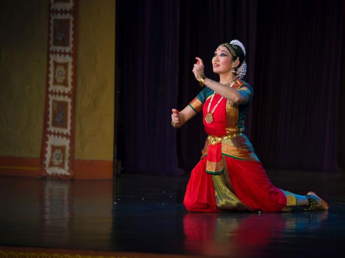 The journey of dreams .. Bharatnatyam dancer Akmaral Kainazarova narrates her story of dreams.. | स्वप्नांचा प्रवास.. The journey of dreams .. Bharatnatyam dancer Akmaral Kainazarova narrates her story of dreams.. | स्वप्नांचा प्रवास..