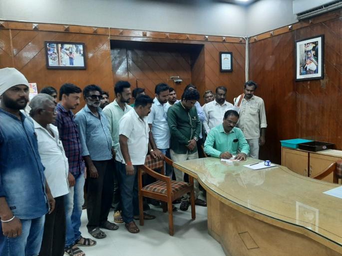 Heavy rains: demand for financial assistance by surveying the crops! Statement to the Tehsildar of Masa, Sisa, Udegaon Doganrgaon Gr.Pt | अतिवृष्टी:पिकांचे सर्व्हे करून आर्थिक मदत देण्याची मागणी! मासा, सिसा, उदेगाव डोगंरगाव ग्रा.पं.चे तहसीलदाराना निवेदन Heavy rains: demand for financial assistance by surveying the crops! Statement to the Tehsildar of Masa, Sisa, Udegaon Doganrgaon Gr.Pt | अतिवृष्टी:पिकांचे सर्व्हे करून आर्थिक मदत देण्याची मागणी! मासा, सिसा, उदेगाव डोगंरगाव ग्रा.पं.चे तहसीलदाराना निवेदन