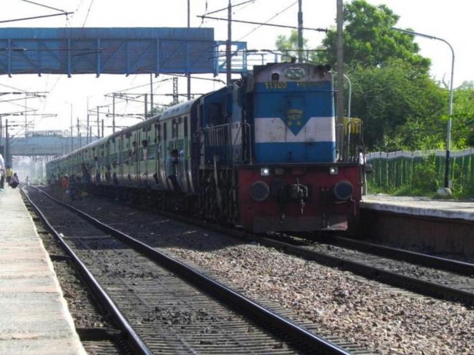 in akola amravati pandharpur and nagpur meraj special trains will run for ashadhi ekadashi | पंढरपूरला जाऊ चला! अकोलेकरांसाठी अमरावती-पंढरपूर व नागपूर-मीरज विशेष गाड्या धावणार  in akola amravati pandharpur and nagpur meraj special trains will run for ashadhi ekadashi | पंढरपूरला जाऊ चला! अकोलेकरांसाठी अमरावती-पंढरपूर व नागपूर-मीरज विशेष गाड्या धावणार