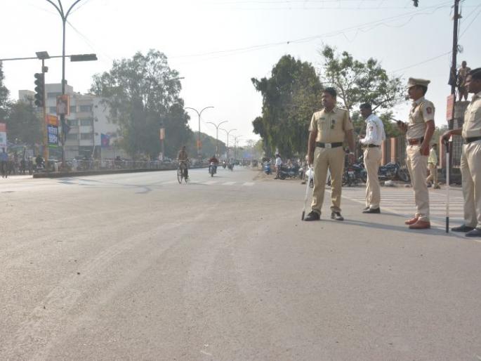 Akola: Police duties more than 60 hours! | अकोला : पोलिसांची ६0 तासांपेक्षा अधिक ड्युटी! Akola: Police duties more than 60 hours! | अकोला : पोलिसांची ६0 तासांपेक्षा अधिक ड्युटी!