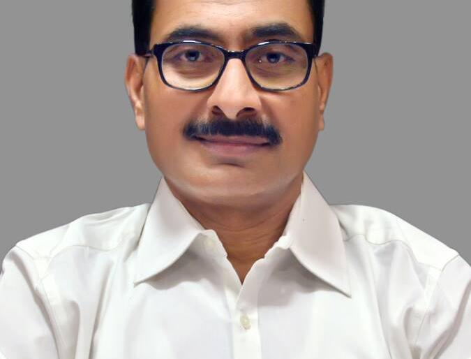 The first day to work in Akola went to the satisfaction and joy! - Collector | अकोल्यात काम करण्याचा पहिला दिवस समाधान अन् आनंदात गेला! - जिल्हाधिकारी