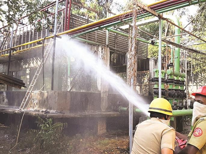 Amonia gas leakage control in Govt. Milk Dairy | शासकीय दूध डेअरीतील वायू गळती नियंत्रणात Amonia gas leakage control in Govt. Milk Dairy | शासकीय दूध डेअरीतील वायू गळती नियंत्रणात