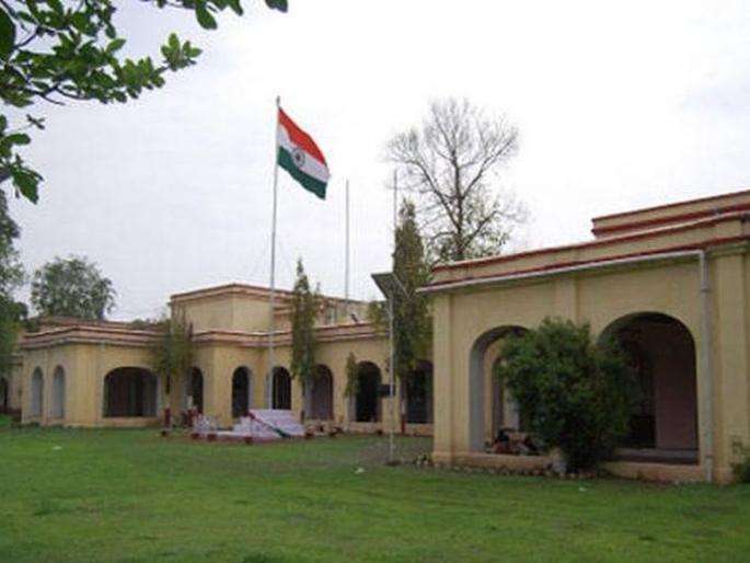 Lack of funding for corona remedies in Akola District | अकोला जिल्ह्यात कोरोना उपाययोजनांसाठी निधीची वानवा Lack of funding for corona remedies in Akola District | अकोला जिल्ह्यात कोरोना उपाययोजनांसाठी निधीची वानवा