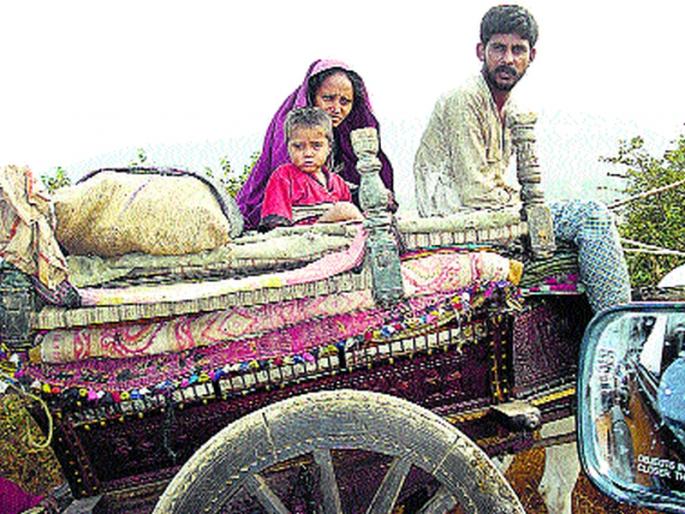 Today, they are looking for tribal people to take lessons in nature conservation! | आज तेच आदिवासींना निसर्ग संवर्धनाचे धडे देऊ बघत आहेत! Today, they are looking for tribal people to take lessons in nature conservation! | आज तेच आदिवासींना निसर्ग संवर्धनाचे धडे देऊ बघत आहेत!