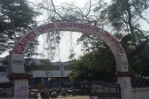 Woman woman dies after maternal mortality in Akola district; Babies have died! | अकोल्यातील जिल्हा स्त्री रुग्णालयात प्रसुतीनंतर महिलेचा मृत्यू; बाळही दगावले! Woman woman dies after maternal mortality in Akola district; Babies have died! | अकोल्यातील जिल्हा स्त्री रुग्णालयात प्रसुतीनंतर महिलेचा मृत्यू; बाळही दगावले!