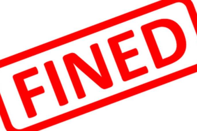 Akola Municipal Corporation recovered a fine of Rs 52,000 | अकोलेकर बेफिकीर; मनपाने वसूल केला ५२ हजारांचा दंड Akola Municipal Corporation recovered a fine of Rs 52,000 | अकोलेकर बेफिकीर; मनपाने वसूल केला ५२ हजारांचा दंड