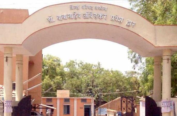 267 applications of 256 candidates valid in scrutiny; 8 candidature applications invalid | छाननीत २५६ उमेदवारांचे २६७ अर्ज वैध; ८ उमेदवारी अर्ज अवैध