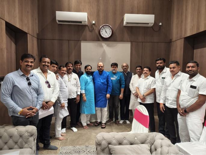 Akola district Shiv Sena officials appointments announced by Eknath Shinde Rebel Group Uday Samant was also present | शिंदे गटाकडून अकोला जिल्हा शिवसेना पदाधिकाऱ्यांच्या नियुक्त्या जाहीर Akola district Shiv Sena officials appointments announced by Eknath Shinde Rebel Group Uday Samant was also present | शिंदे गटाकडून अकोला जिल्हा शिवसेना पदाधिकाऱ्यांच्या नियुक्त्या जाहीर