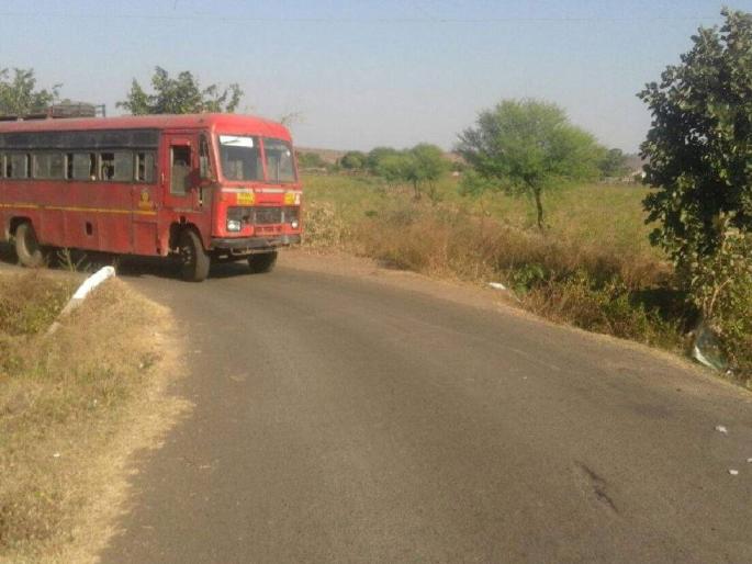 Traffic Congestion on Kaulkhed Road Seal on road widening, road will be widened by 30 feet | कौलखेड मार्गावर वाहतूक कोंडी; रस्ता रुंदीकरणावर शिक्कामोर्तब, रस्त्याचे ३० फुट होणार रुंदीकरण 