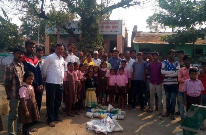 Telhara: Akoli Rooprao hagandarimukti Pattern Reaches In Village! | तेल्हारा : अकोली रूपराव हगणदरीमुक्तीचा पॅटर्न पोहोचला गावागावांत! Telhara: Akoli Rooprao hagandarimukti Pattern Reaches In Village! | तेल्हारा : अकोली रूपराव हगणदरीमुक्तीचा पॅटर्न पोहोचला गावागावांत!