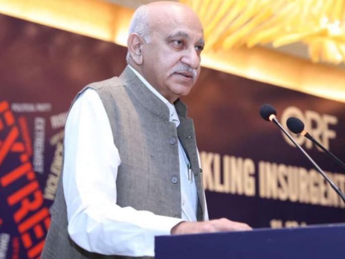 The President resigns, first Akbar, Modi government | राष्ट्रपतींनी स्वीकारला राजीनामा, पद सोडावं लागणारे मोदी सरकारमधले पहिलेच मंत्री The President resigns, first Akbar, Modi government | राष्ट्रपतींनी स्वीकारला राजीनामा, पद सोडावं लागणारे मोदी सरकारमधले पहिलेच मंत्री