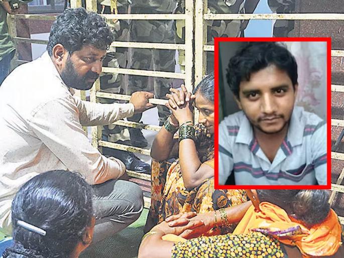 Badlapur atrocity case: Notice of seizure issued on accused Akshay Shinde's house | बदलापूर अत्याचार प्रकरण : आरोपी अक्षय शिंदेच्या घरावर जप्तीची नोटीस Badlapur atrocity case: Notice of seizure issued on accused Akshay Shinde's house | बदलापूर अत्याचार प्रकरण : आरोपी अक्षय शिंदेच्या घरावर जप्तीची नोटीस