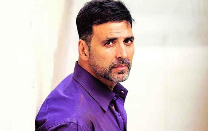 Akshay Kumar is authentic Hindustani; Says Shiv Sena | अक्षय कुमार हा अस्सल हिंदुस्थानी; त्याला युद्धनौकेवर नेल्याचं प्रकरण पोरकट - शिवसेना Akshay Kumar is authentic Hindustani; Says Shiv Sena | अक्षय कुमार हा अस्सल हिंदुस्थानी; त्याला युद्धनौकेवर नेल्याचं प्रकरण पोरकट - शिवसेना