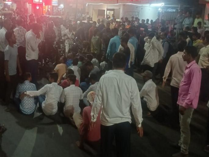 anger among locals against prostitution in alandi assurance of action from the police | आळंदीत तणाव! वेश्या व्यवसाय विरोधात स्थानिकांमध्ये संताप; पोलिसांकडून कारवाईचे आश्वासन anger among locals against prostitution in alandi assurance of action from the police | आळंदीत तणाव! वेश्या व्यवसाय विरोधात स्थानिकांमध्ये संताप; पोलिसांकडून कारवाईचे आश्वासन