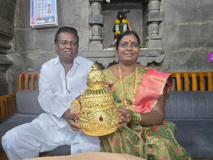 Nanded devotee offers one kilo gold crown to Alandi temple | माऊलीच्या भक्ताचा अनोखा सन्मान! आळंदी मंदिरास नांदेडच्या भाविकाकडून एक किलो सोन्याचा मुकुट अर्पण