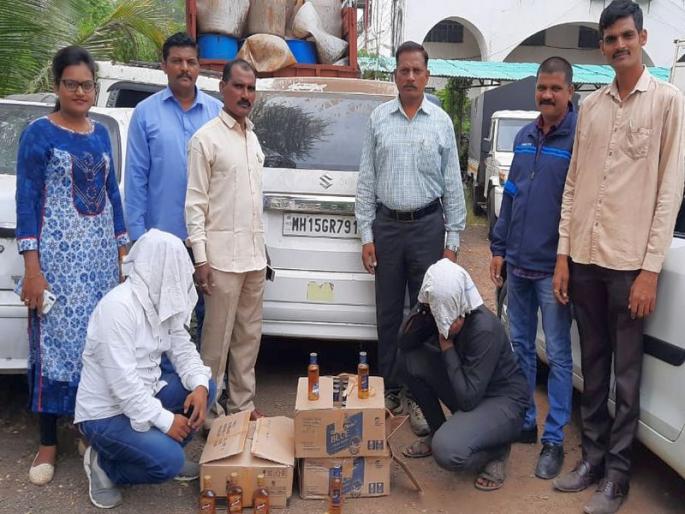 Six lakh illegal liquor was seized at Tolnaq in Pimpalgaon | पिंपळगावच्या टोलनाक्यावर सहा लाखांचा अवैध मद्यसाठा जप्त Six lakh illegal liquor was seized at Tolnaq in Pimpalgaon | पिंपळगावच्या टोलनाक्यावर सहा लाखांचा अवैध मद्यसाठा जप्त