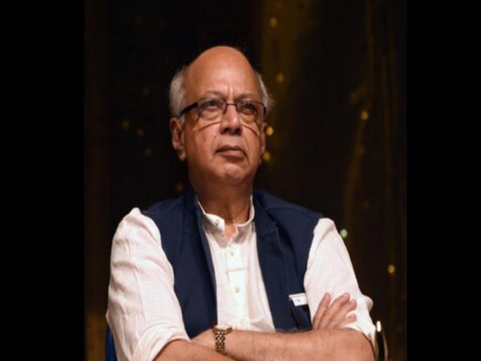It is more important to be introverted than angry at jokes Satish Alekar pricks politicians' ears | विनोदावर रागवण्यापेक्षा अंतर्मुख होणे जास्त महत्त्वाचे; सतीश आळेकरांनी टोचले राजकारण्यांचे कान It is more important to be introverted than angry at jokes Satish Alekar pricks politicians' ears | विनोदावर रागवण्यापेक्षा अंतर्मुख होणे जास्त महत्त्वाचे; सतीश आळेकरांनी टोचले राजकारण्यांचे कान