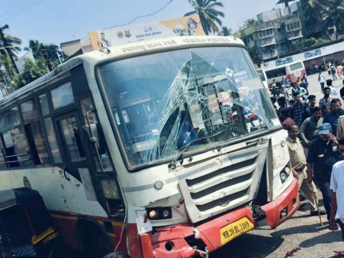 Bike rider dies after being crushed between two ST buses in alibaug | दोन एसटी बसमध्ये चिरडून दुचाकी स्वाराचा मृत्यू; अलिबाग मधील घटना
