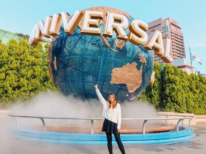 travel girl who earn monthly 50 lakhs while traveling around world | नोकरीला ठोकला राम राम! भटकंतीचा छंद जोपासून 'ती' कमावतेय महिना 50 लाख रुपये travel girl who earn monthly 50 lakhs while traveling around world | नोकरीला ठोकला राम राम! भटकंतीचा छंद जोपासून 'ती' कमावतेय महिना 50 लाख रुपये