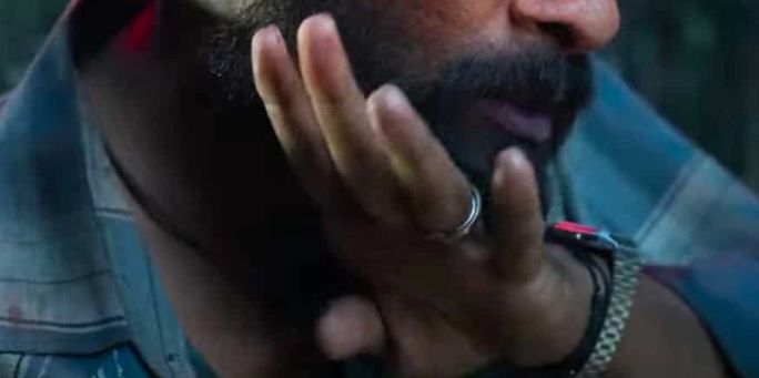 Not a flower, I have a fire ... Goon in Nagpur have 'Pushpa fever' | फ्लॉवर नहीं, फायर है मैं... उपराजधानीतील गुंडांना ‘पुष्पा फीव्हर’ Not a flower, I have a fire ... Goon in Nagpur have 'Pushpa fever' | फ्लॉवर नहीं, फायर है मैं... उपराजधानीतील गुंडांना ‘पुष्पा फीव्हर’