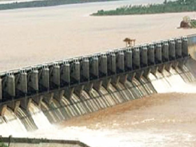 The water level in Almatti dam will be kept under control this year | पूरबाधित गावांसाठी दिलासा, अलमट्टी धरणातील पाणी पातळी यंदा नियंत्रित ठेवण्यात येणार The water level in Almatti dam will be kept under control this year | पूरबाधित गावांसाठी दिलासा, अलमट्टी धरणातील पाणी पातळी यंदा नियंत्रित ठेवण्यात येणार