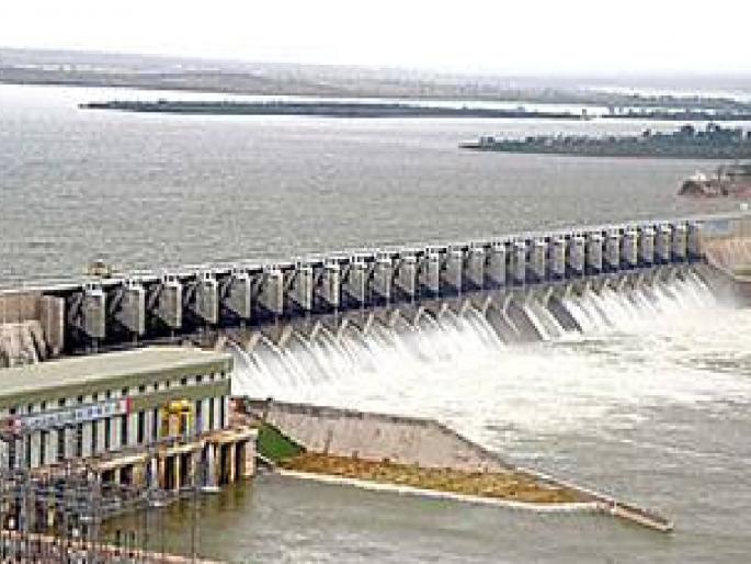 Discharge of one lakh 25 thousand cusecs of water from Almatti Dam started | अलमट्टीतून सव्वा लाख क्युसेकने विसर्ग, पुराचा धोका टाळण्यासाठी निर्णय Discharge of one lakh 25 thousand cusecs of water from Almatti Dam started | अलमट्टीतून सव्वा लाख क्युसेकने विसर्ग, पुराचा धोका टाळण्यासाठी निर्णय