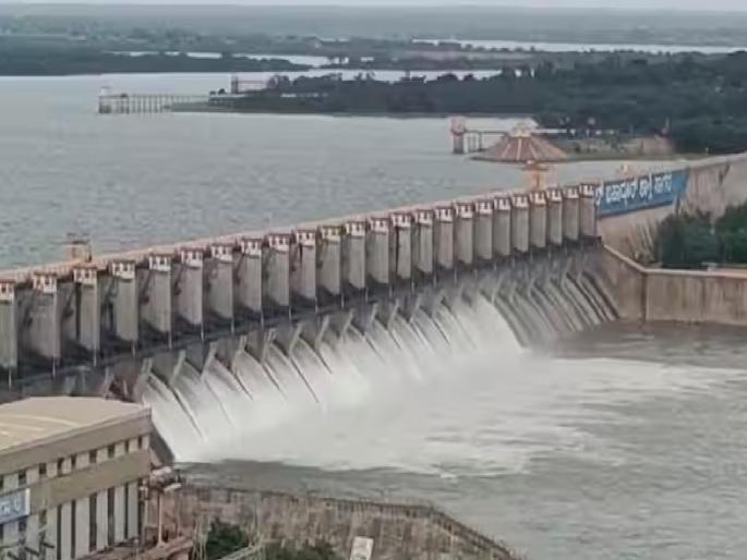 Karnataka's Almatti dam 98 percent full If heavy rains occur in western Maharashtra, it will be difficult to control water storage | कर्नाटकातील अलमट्टी धरण ९८ टक्के भरले; ४२ हजार ५०० क्युसेकचा विसर्ग सुरु