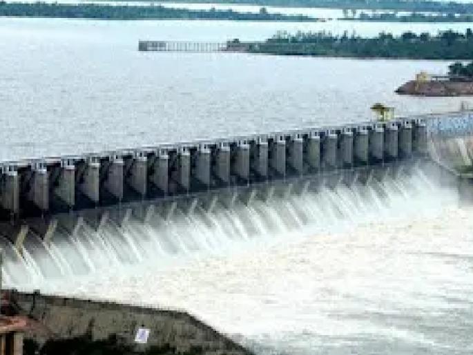 If the dams in Maharashtra are overflowing, discharge three lakhs from Almatti dam Demand of Krishna Flood Control Committee | महाराष्ट्रातील धरणे तुडुंब भरलेत, अलमट्टीतून तीन लाखाने विसर्ग करा; कृष्णा महापूर नियंत्रण समितीची मागणी  If the dams in Maharashtra are overflowing, discharge three lakhs from Almatti dam Demand of Krishna Flood Control Committee | महाराष्ट्रातील धरणे तुडुंब भरलेत, अलमट्टीतून तीन लाखाने विसर्ग करा; कृष्णा महापूर नियंत्रण समितीची मागणी