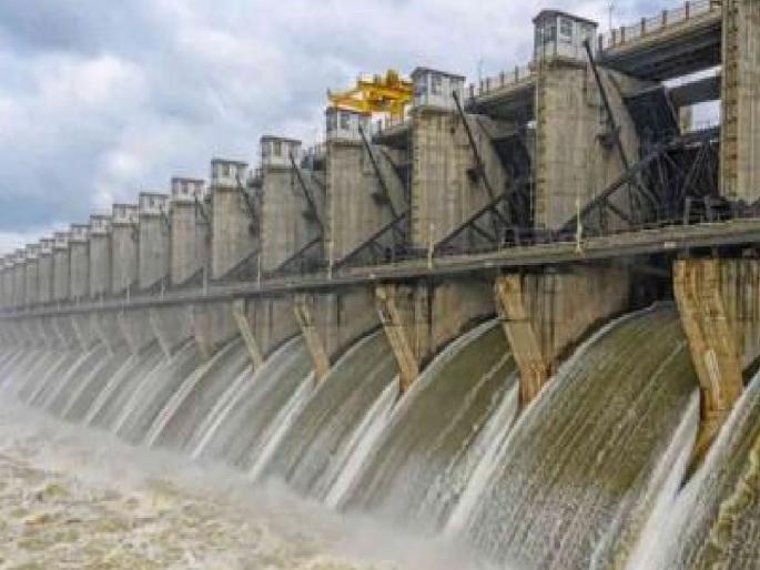 Almatti dam in Karnataka 72 percent full One lakh cusecs of water released | ‘अलमट्टी’ ७२ टक्के भरले, एक लाखाने पाण्याचा विसर्ग; ‘कोयना’, ‘वारणा’ धरणांतही पाणीसाठा वाढला Almatti dam in Karnataka 72 percent full One lakh cusecs of water released | ‘अलमट्टी’ ७२ टक्के भरले, एक लाखाने पाण्याचा विसर्ग; ‘कोयना’, ‘वारणा’ धरणांतही पाणीसाठा वाढला