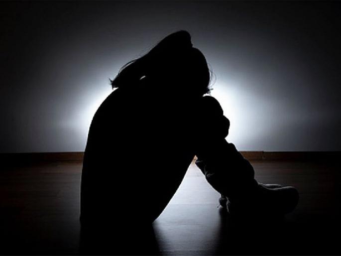 13-year-old girl six months pregnant, accused 15-year-old; Incidents that numb the society | १३ वर्षीय मुलगी सहा महिन्यांची गर्भवती, 'तो' केवळ १५ वर्ष वयाचा; पालकांना बसला धक्का 13-year-old girl six months pregnant, accused 15-year-old; Incidents that numb the society | १३ वर्षीय मुलगी सहा महिन्यांची गर्भवती, 'तो' केवळ १५ वर्ष वयाचा; पालकांना बसला धक्का