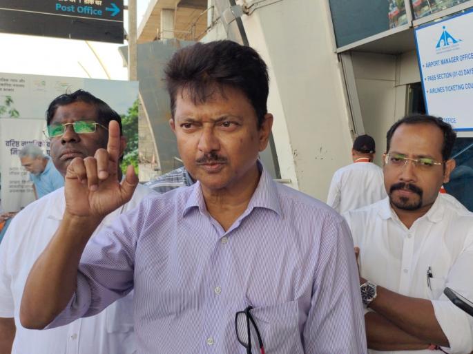 dabolim airport will be phased out allegation of congress leader elvis gomes | अशाच प्रकारे हळूहळू दाबोळी विमानतळ संपविला जाईल; कॉग्रेस नेता एल्वीस गोंम्सचा आरोप dabolim airport will be phased out allegation of congress leader elvis gomes | अशाच प्रकारे हळूहळू दाबोळी विमानतळ संपविला जाईल; कॉग्रेस नेता एल्वीस गोंम्सचा आरोप